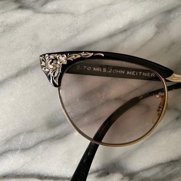 Vintage Sunglasses main image 4